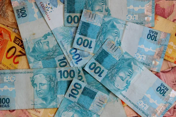 Poznámky 100 peníze Brazílie v detail — Stock fotografie