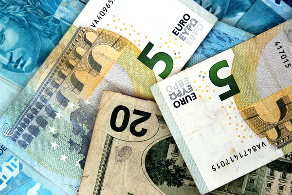 5 euro notes and American dollar close-up — Stock Photo, Image