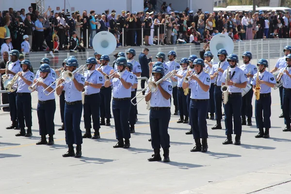 Soldaten paradieren zur Feier der Unabhängigkeit Brasiliens — Stockfoto