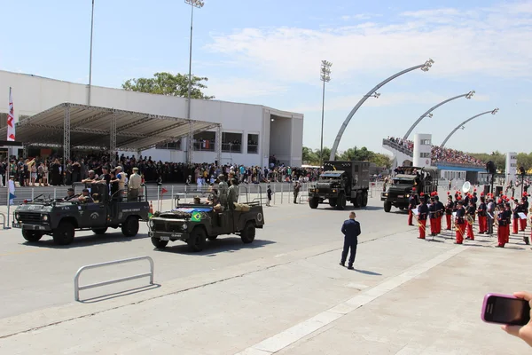 Défilé militaire 2014 au Brésil — Photo