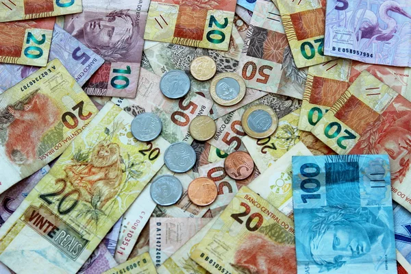 Τραπεζογραμμάτια και κέρματα στη Βραζιλία — Φωτογραφία Αρχείου