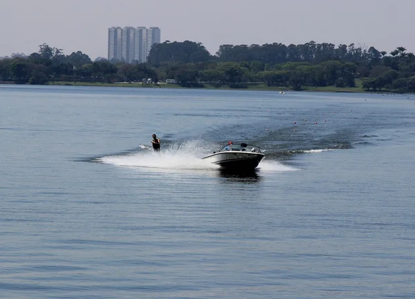 Extreme sporten op het water — Stockfoto