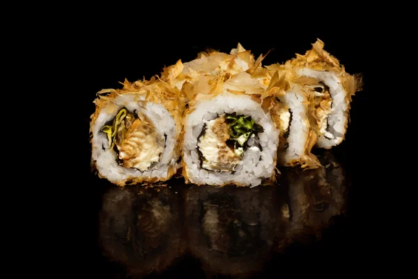 Суши, японская кухня — стоковое фото