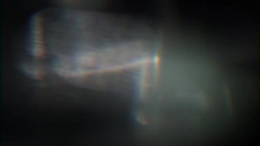 Çevredeki rengarenk arka plan. Muhteşem ışık sızıntısı. Karanlıkta parlayan ışık. 