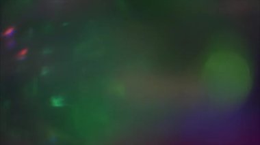 Arkaplanda çok renkli ışık sızıntıları var. Kusursuz görüntüler. 