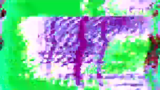 Abstrakt bakgrund, flerfärgad imitation av skadad vis tejp, gammal dator eller tv. — Stockvideo