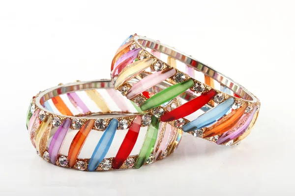 Bracciale, bracciali indiani isolati sullo sfondo bianco — Foto Stock