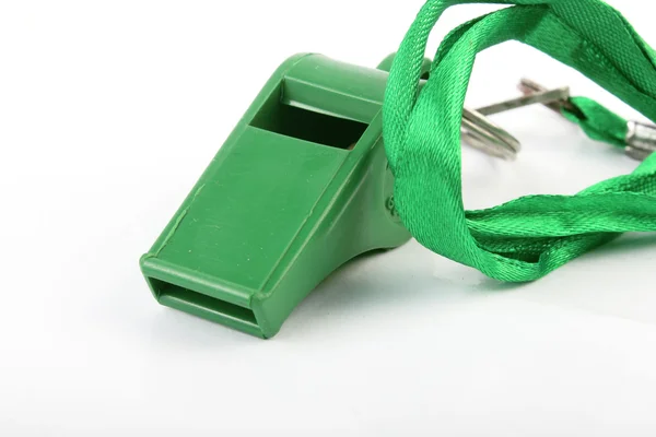 Zelené barevné sportovní píšťalka izolované na bílém — Stock fotografie