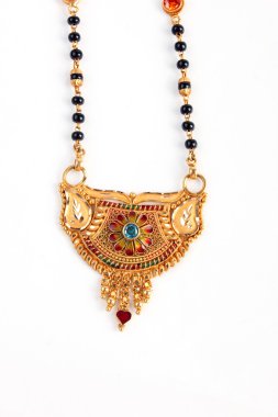 Hint kolye Mankalya Close-Up