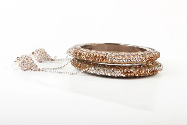 Bellissimi e molto attraenti Bangles. Bracciale indiano — Foto Stock