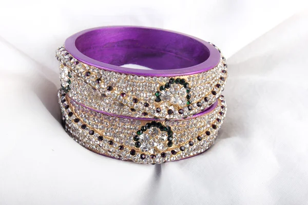 Bellissimi e molto attraenti Bangles. Bracciale indiano — Foto Stock