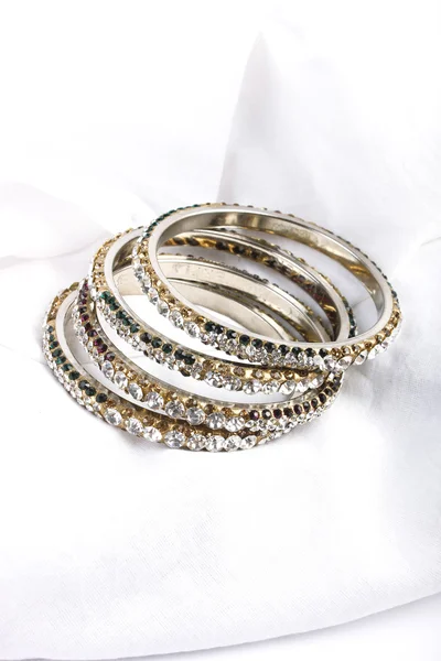 Bellissimi e molto attraenti Bangles. Bracciale indiano — Foto Stock