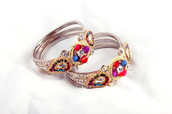 Bellissimi e molto attraenti Bangles. Bracciale indiano — Foto Stock