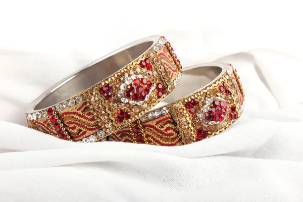 Bellissimi e molto attraenti Bangles. Bracciale indiano — Foto Stock