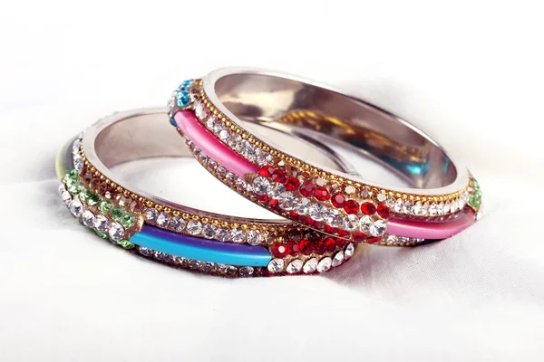 Bellissimi e molto attraenti Bangles. Bracciale indiano — Foto Stock