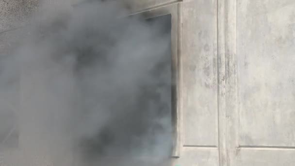 Close Window Apartment Building Which Smoke Comes Out House Catches — Stock Video