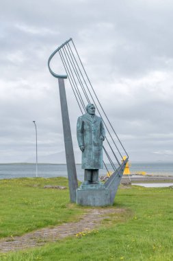 Reykjavik, İzlanda - 20 Haziran 2020: Einar Benediktsson heykeli.