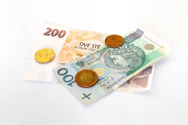 Polska Och Tjeckiska Kronor Sedlar Och Tjeckiska Kronor Vitt Bord — Stockfoto