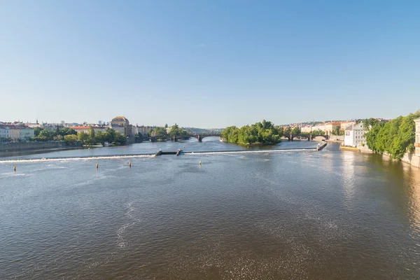 Praga Repubblica Ceca Luglio 2020 Vista Estiva Sul Fiume Moldava — Foto Stock