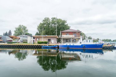 Puck, Polonya - 20 Eylül 2020: Puck 'ta Balıkçılık Limanı.