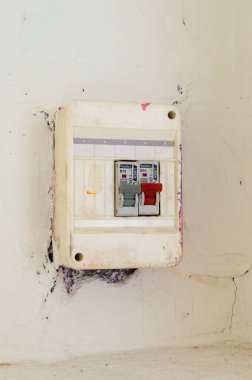 Deblin, Polonya - 23 Aralık 2020: İki direkli minyatür devre kesici.