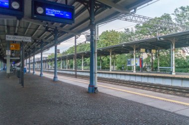 Sopot, Polonya - 4 Ekim 2020: Sopot tren istasyonu.