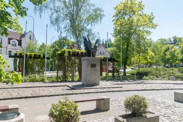 Miastko Polska Maja 2021 Pomnik Narodu Polskiego Parku Centrum Miasta — Zdjęcie stockowe