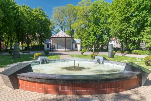 Szczecinek Poland May 2021 Water Fountain City Park Lake Trzesiecko — Foto de Stock