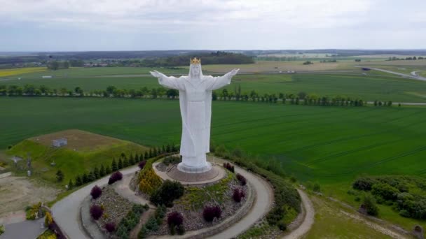 波兰斯沃博德津 2021年6月1日 国王基督塑像的空中旋转视图 世界上最高的基督雕像 — 图库视频影像