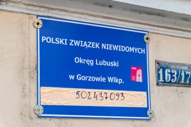 Gorzow Wielkopolski, Polonya - 1 Haziran 2021: Polonya Körler Birliği (Polonya: Polski Zwiazek Niewidomych).