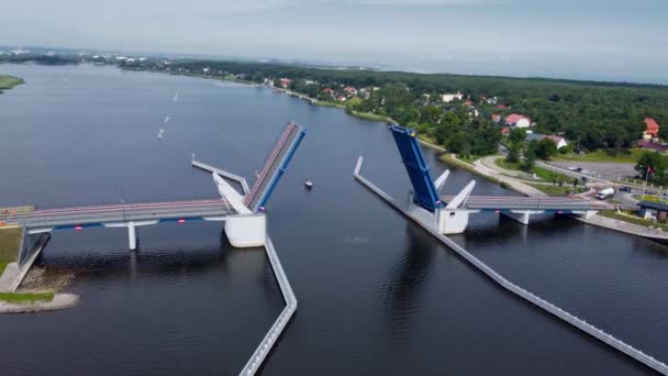 Öppen Vindbrygga Till Sobieszewo Fartyg Seglar Bron Över Döda Visteln — Stockvideo