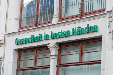 Gorlitz, Almanya - 2 Haziran 2021 Gesundheit in besten Handen.