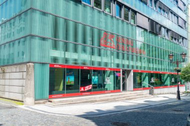 Liberec, Çek Cumhuriyeti - 2 Haziran 2021: Generali Ceska Pojistovna sigorta şirketi şubesi.
