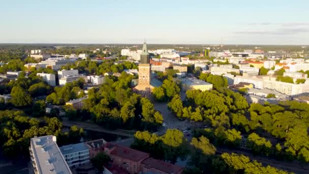 Luftaufnahme Der Kathedrale Von Turku Finnisch Turun Tuomiokirkko — Stockvideo