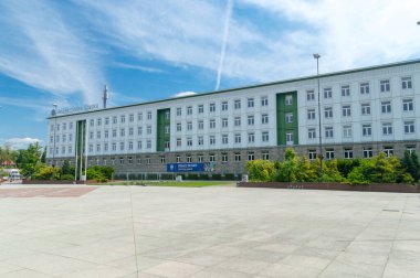 Gliwice, Polonya - 4 Haziran 2021: Silezya Teknoloji Üniversitesi (Polonya adı: Politechnika Slaska).