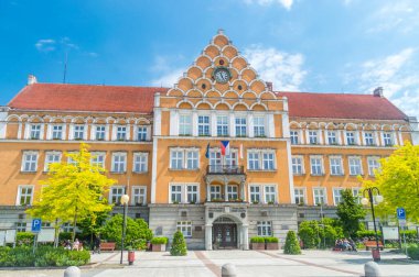 Cesky Tesin, Çek Cumhuriyeti - 5 Haziran 2021: Cesky Tesin Belediye Binası (Mestky Urad).