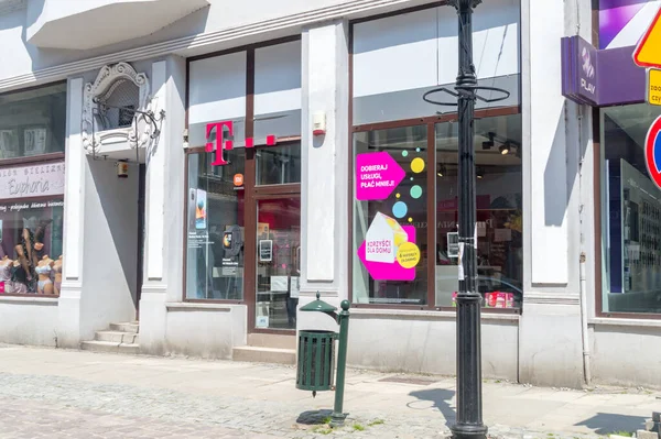 Cieszyn Polônia Junho 2021 Mobile Retail Store Mobile Provedor Sem — Fotografia de Stock