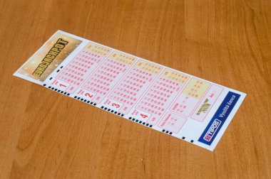 Deblin, Polonya - 12 Haziran 2021: Tipos EuroJackpot piyango bileti.