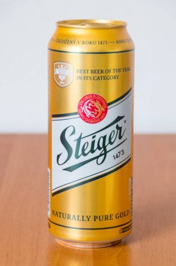 Deblin, Polonya - 8 Haziran 2021: Steiger Slovak birası.