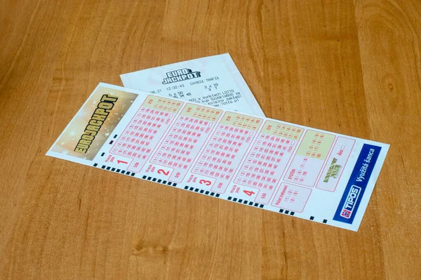Deblin, Polonya - 14 Haziran 2021 Eurojackpot bileti. Eurojackpot Avrupa piyangosudur.