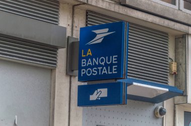 Le Havre, Fransa - 31 Ocak 2026: La Banque Postale Logosu.