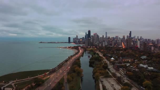 Krásný Panning Leteckého Pohledu Chicago Panorama Nad Jižní Laguny Lincoln — Stock video