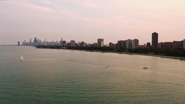 Chicago Septembrie 2020 Soarele Începe Apună Roz Portocaliu Măsură Ambarcațiunile — Videoclip de stoc