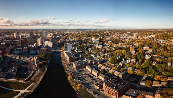 Providence Oktober 2020 Historische Residentiële Herenhuizen Kerktorens Bomen Zwerfheuvel Grenzend — Stockfoto