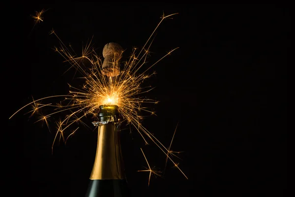 Bubblande champagne poppar — Stockfoto
