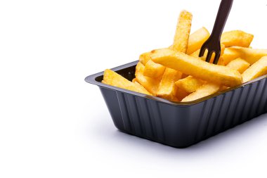 Pommes Frites beyaz arka plan üzerinde