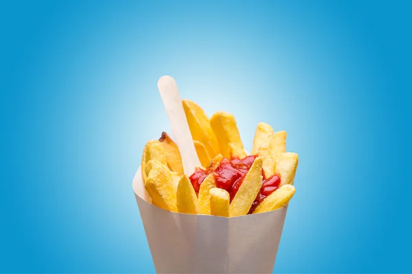 Patatine fritte con ketchup — Foto Stock