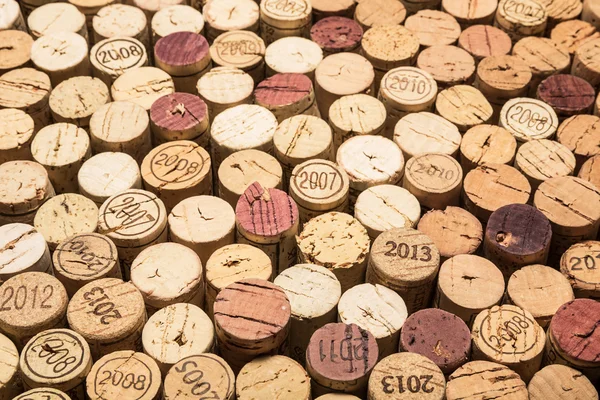 Różnymi rocznika wina korki — Zdjęcie stockowe
