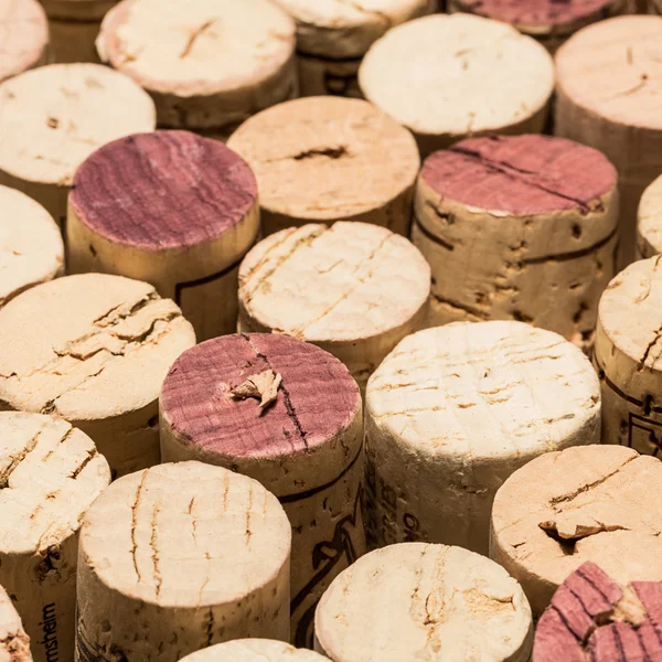 Used old wine corks — Stock Photo, Image