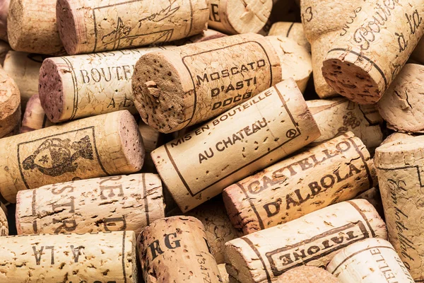 Wine corks heap — Stock Photo, Image